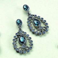 Avon Eda Midnight Blue Küpe